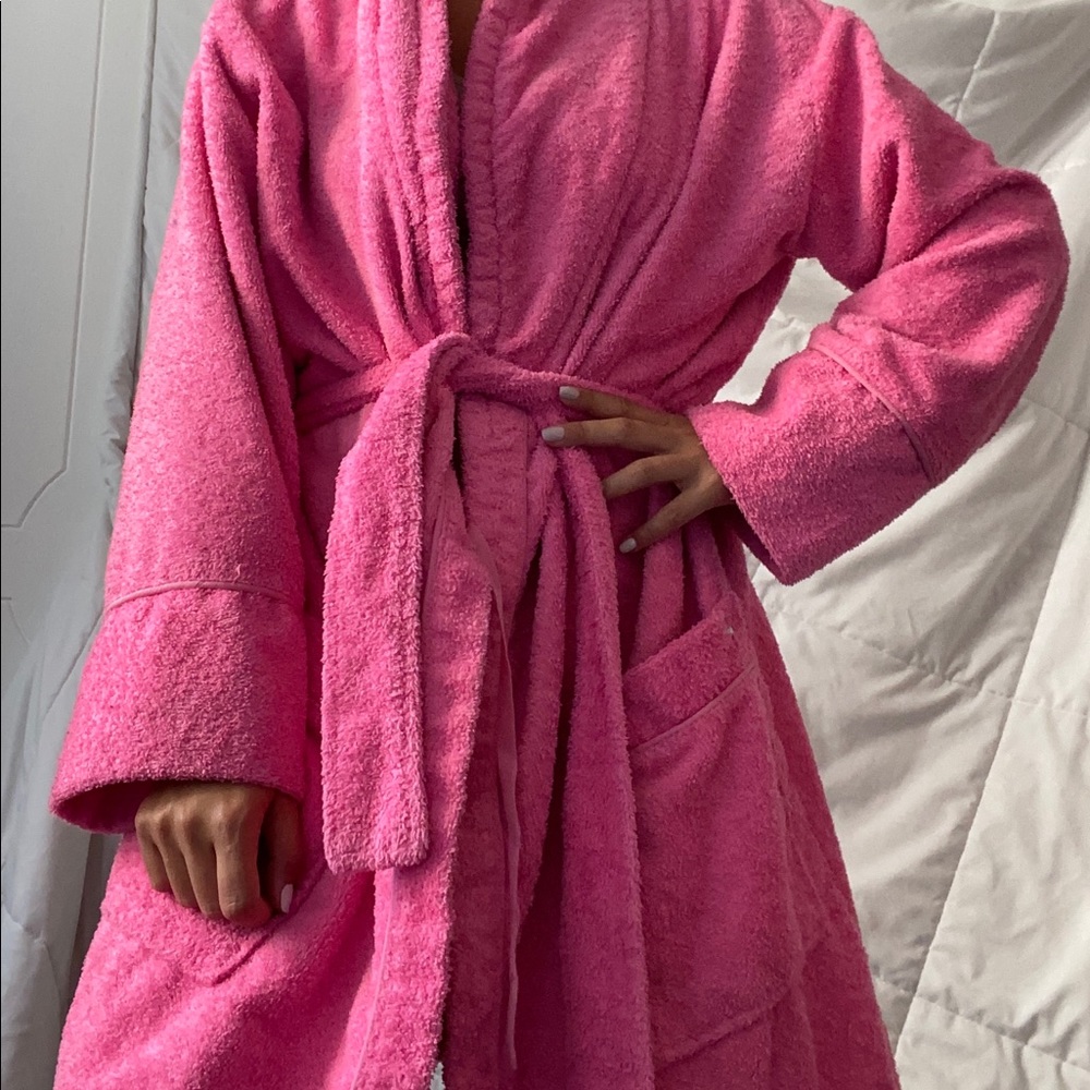 ROBE